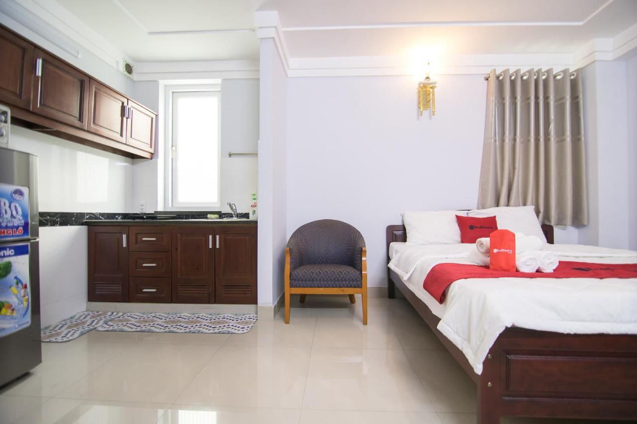 Reddoorz Near Hoa Lu Stadium Khách sạn TP. Hồ Chí Minh
