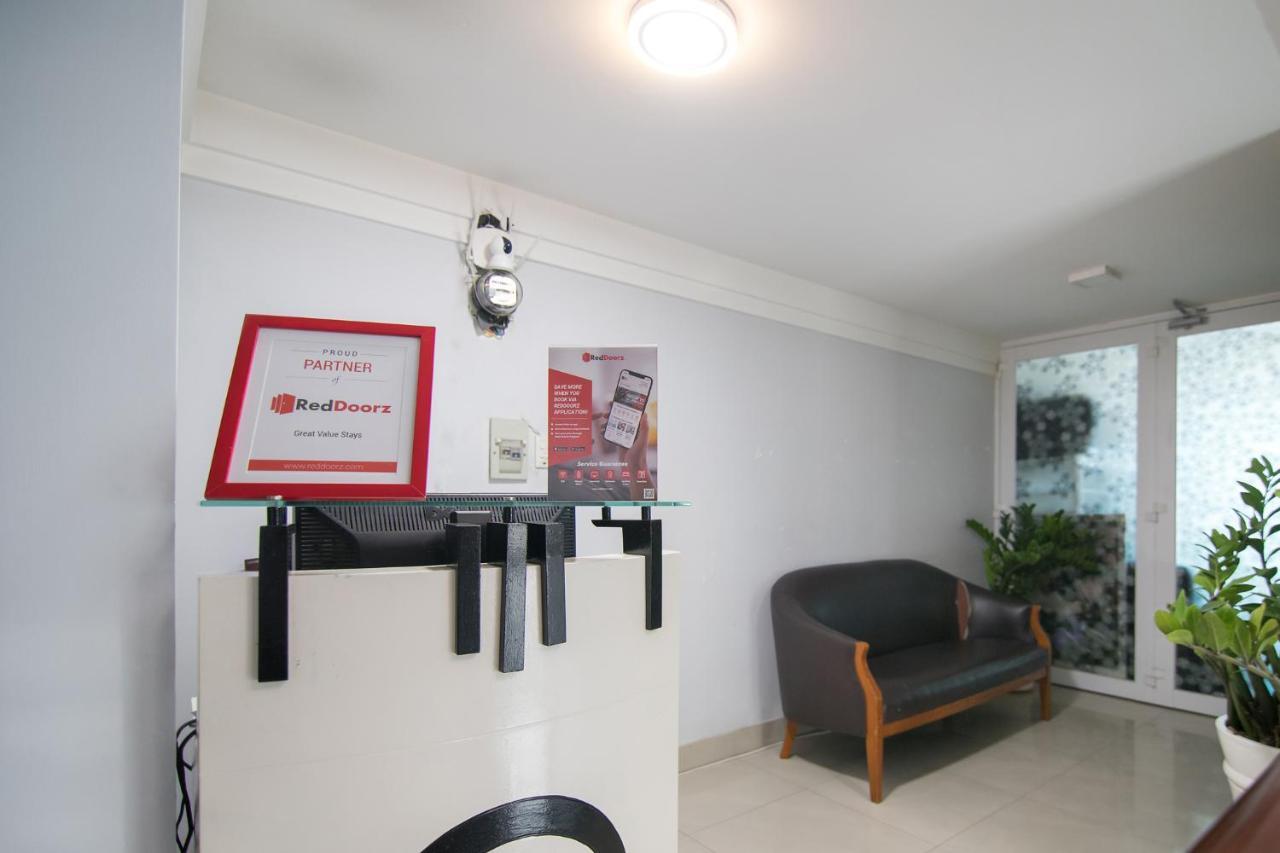 Reddoorz Near Hoa Lu Stadium Khách sạn TP. Hồ Chí Minh